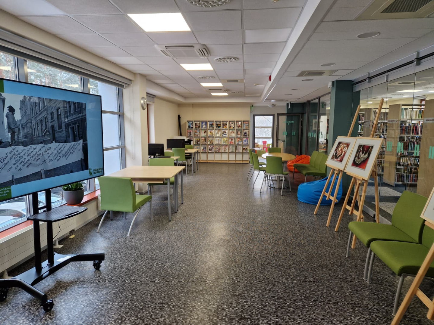 Mazcenas bibliotēka