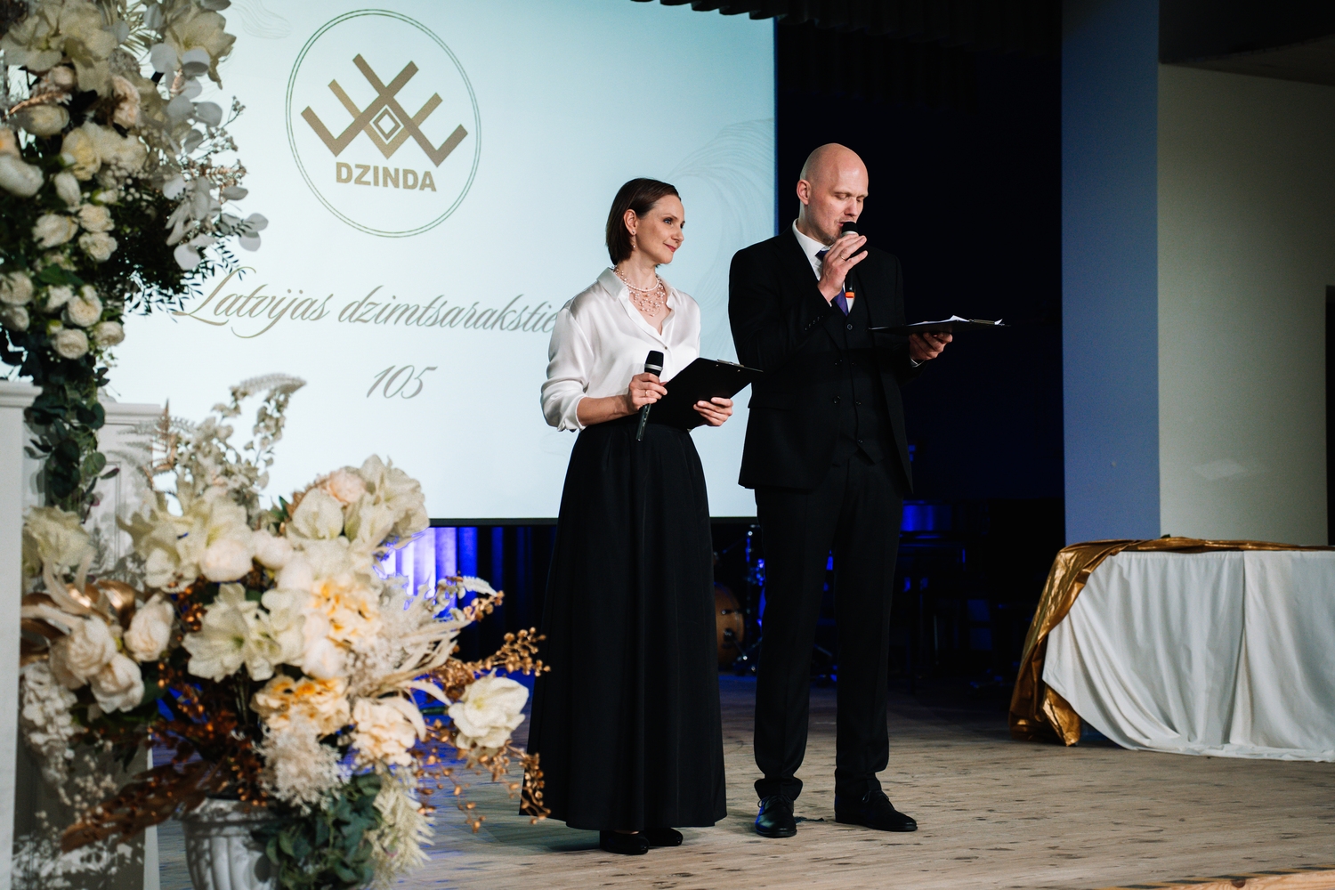 Latvijas dzimtsarakstiem 105